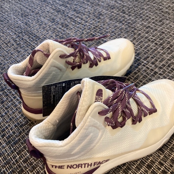 The North Face Activist Mid Futurelight Hiking Boots - Picture 7 of 8